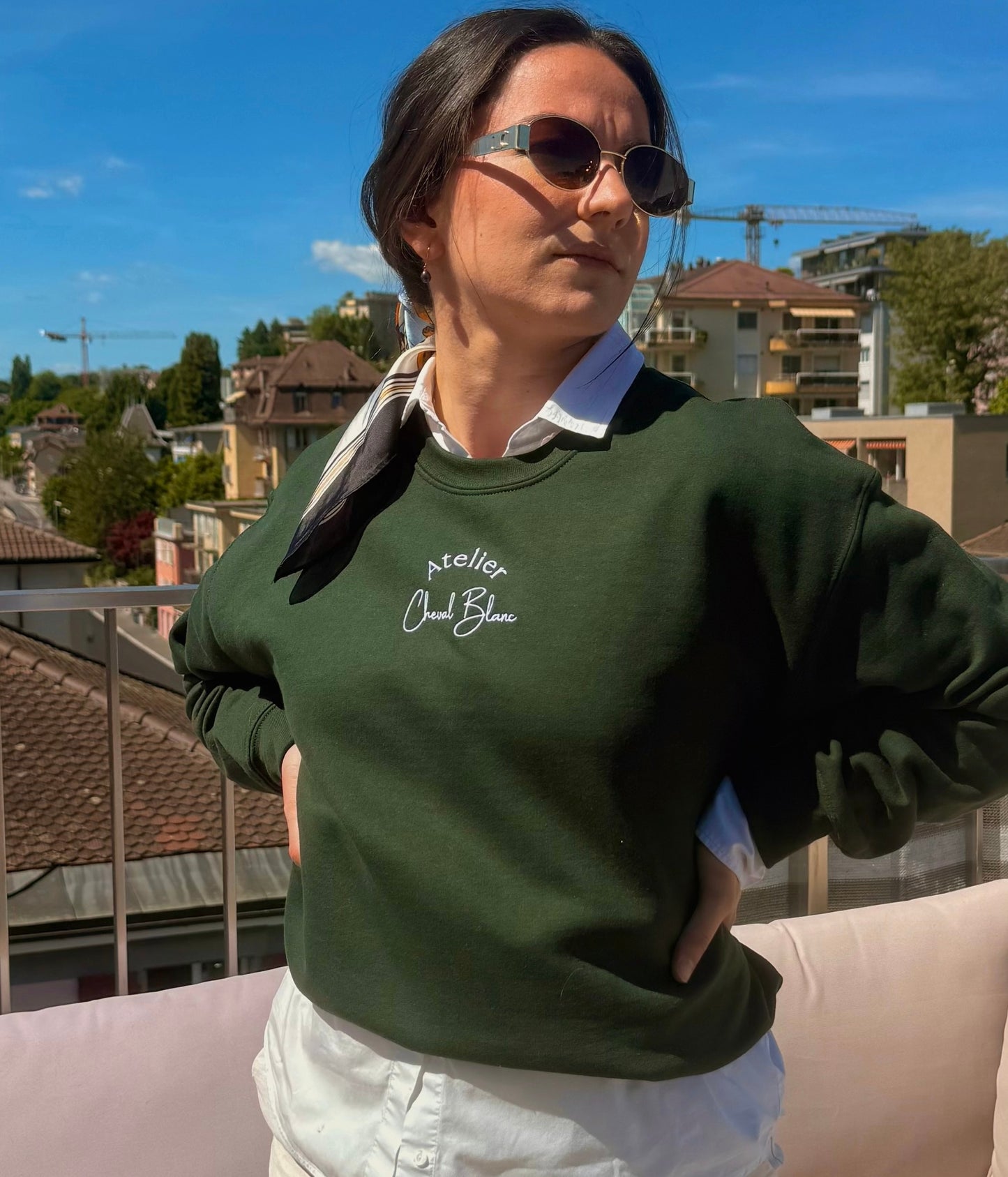 The Essentials - the embroidered crewneck